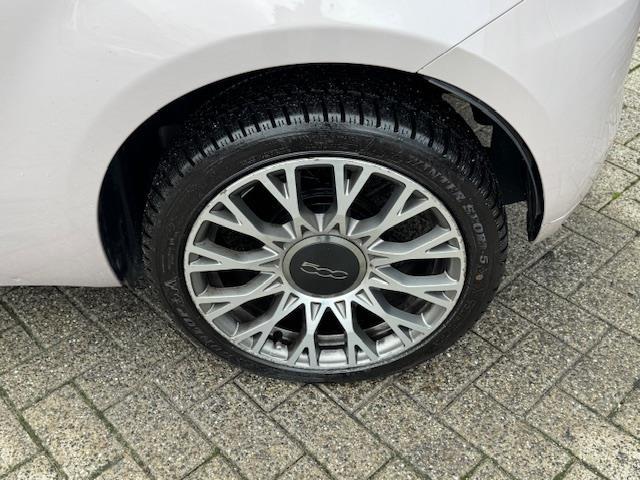 Fiat 500 1.0 Hybrid Star *carplay *climate *cruise *16 inch, Auto's, Voorwielaandrijving, Gebruikt, Zwart, Overige kleuren
