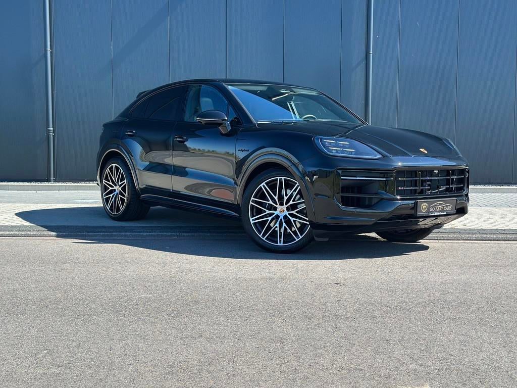 Porsche Cayenne Coupé 3.0 E-Hybrid Black Edition, Automaat, Cayenne, Gebruikt, Zwart