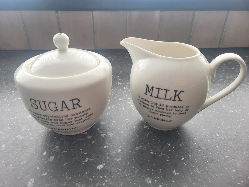 Riverdale suikerpotje en melkkannetje, Huis en Inrichting, Keuken | Servies, Overige typen, Ophalen of Verzenden, Zo goed als nieuw