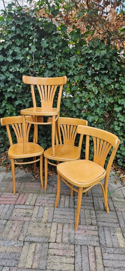 4 houten cafestoelen, Huis en Inrichting, Ophalen