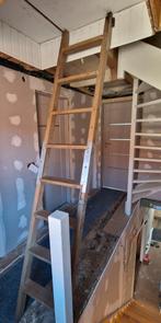 Massieve zoldertrap - 8 treden gratis, Doe-het-zelf en Verbouw, Ladders en Trappen, Ophalen, Gebruikt, Trap, 2 tot 4 meter