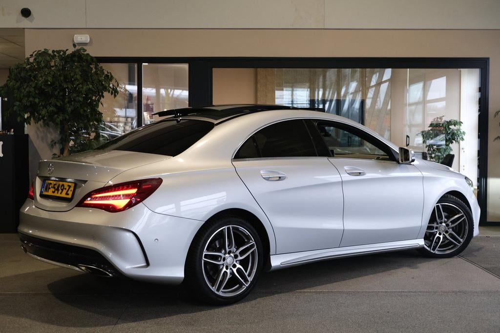 Mercedes-Benz CLA 200 AMG AUT Pano Xenon Leder Cam, Auto's, Mercedes-Benz, Gebruikt, Euro 6, 715 kg, 19 km/l