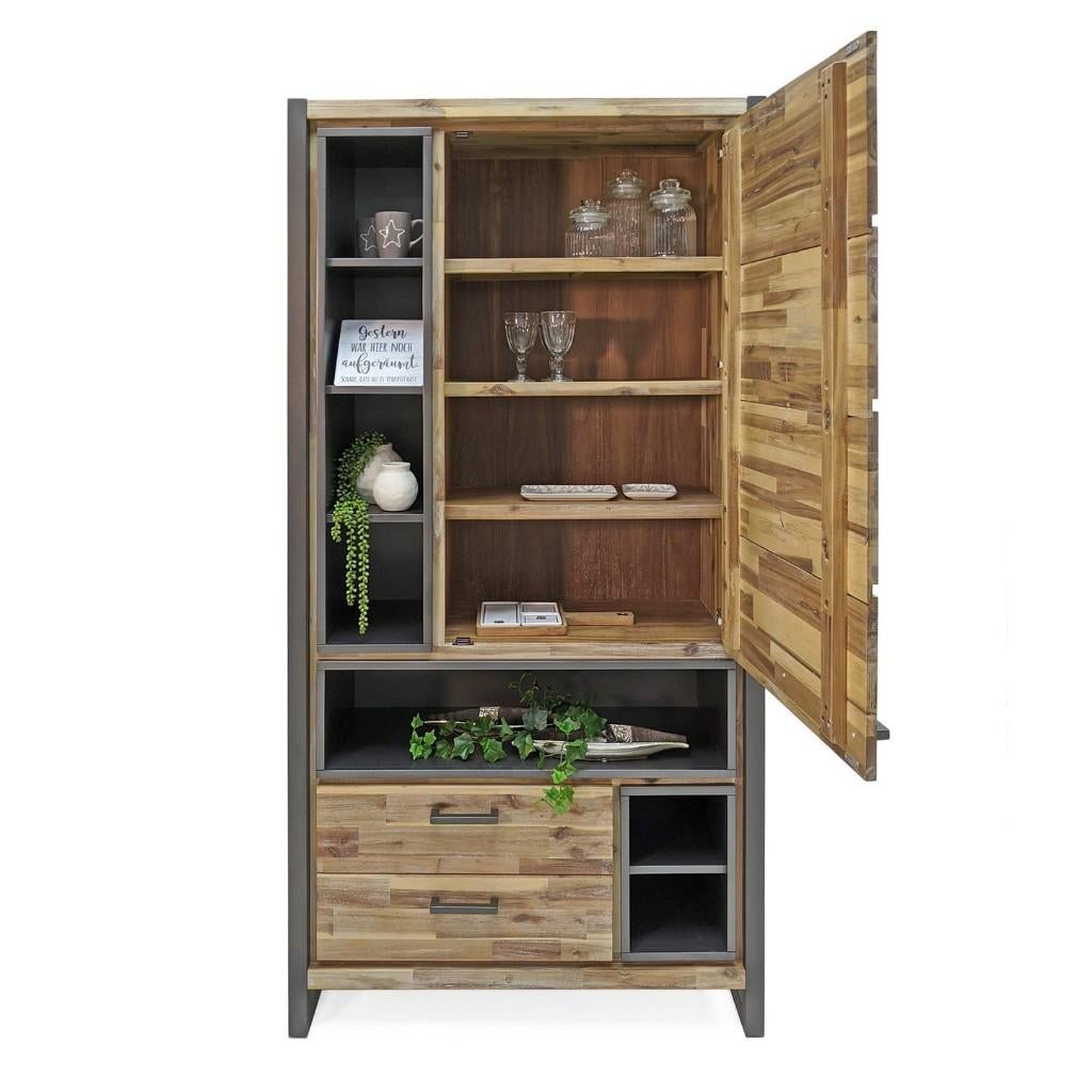 Eiken kast, Ophalen