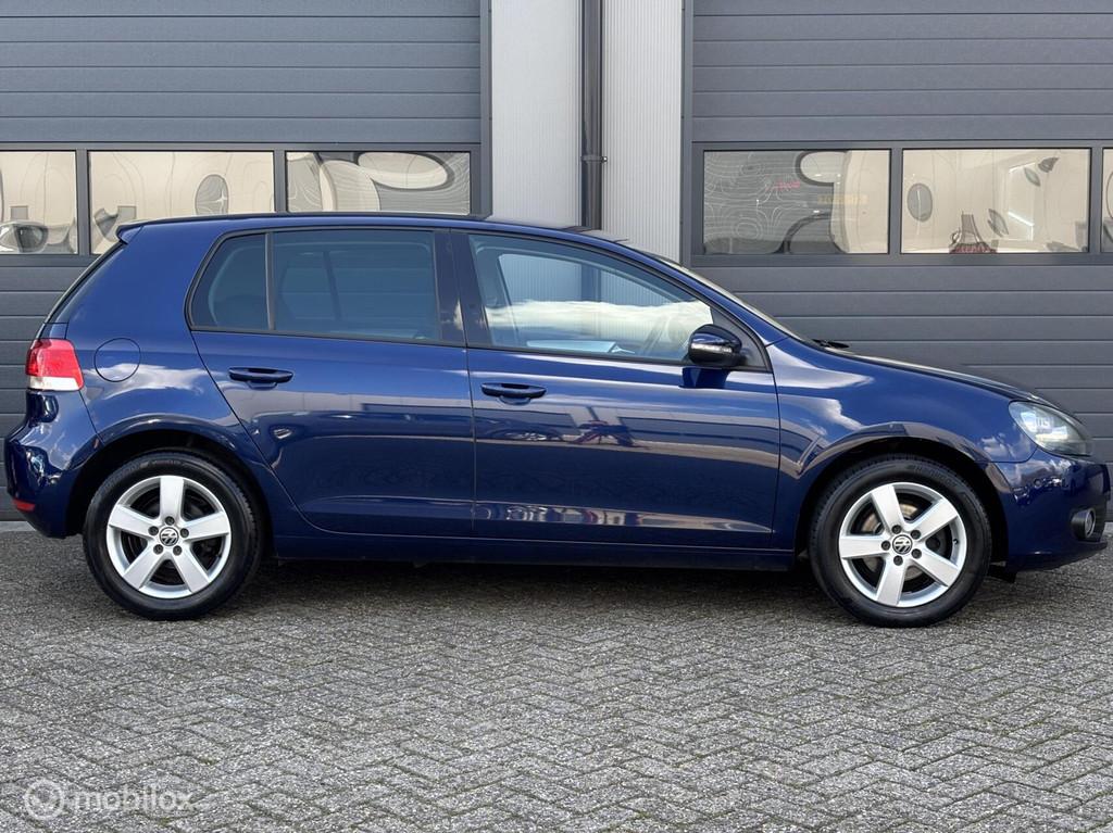 Volkswagen Golf 1.2 TSI Comfortline BlueMotion _ Automaat, Euro 5, Electronic Stability Program (ESP), 4 cilinders, Blauw