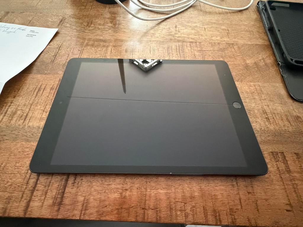 Ipad 64 gb, Computers en Software, Apple iPads, Ophalen of Verzenden, Zo goed als nieuw, 10 inch, 64 GB