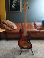 Wie wil ruilen? 5 string tegen een 4 string., Ophalen, Zo goed als nieuw