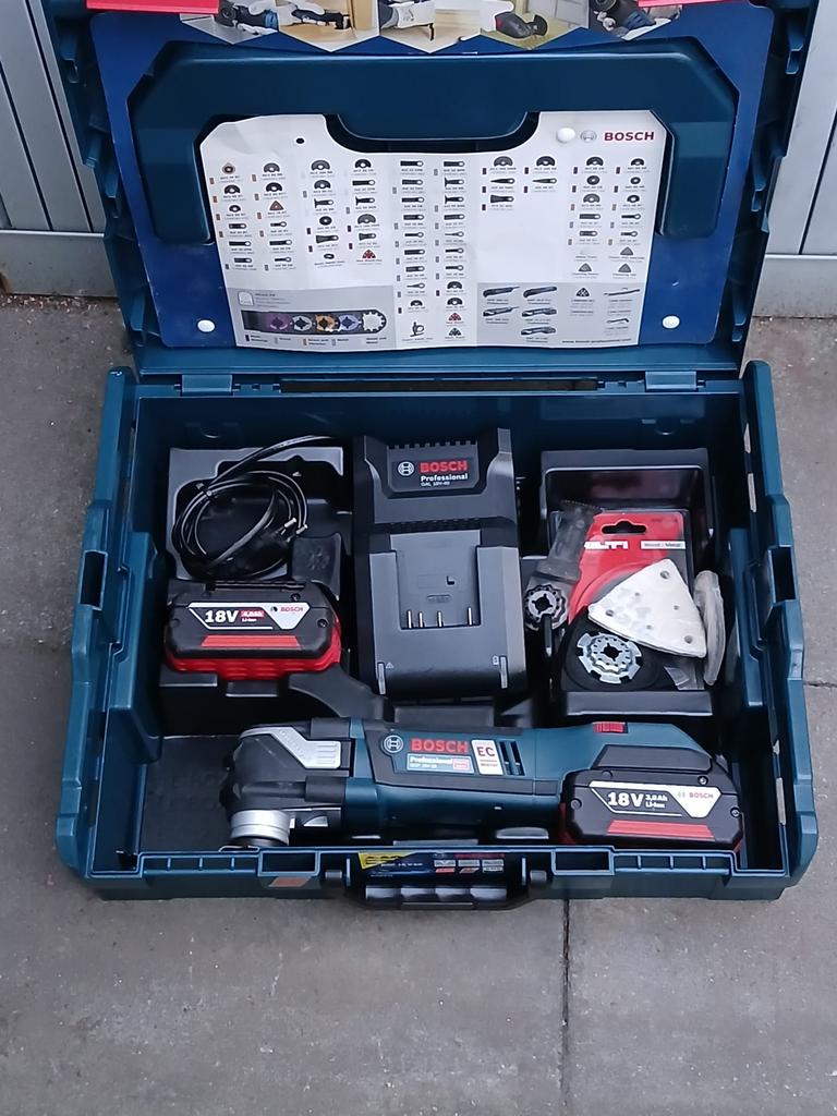 Bosch Professional GOP 18V-28 Multitool complete set +2 accu, Ophalen of Verzenden, Zo goed als nieuw
