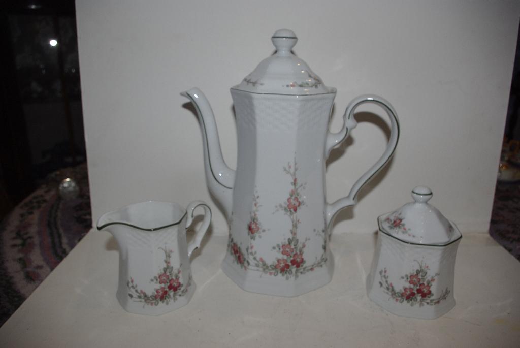 Koffiekan / suikerpot / Melkkannetje, Ophalen