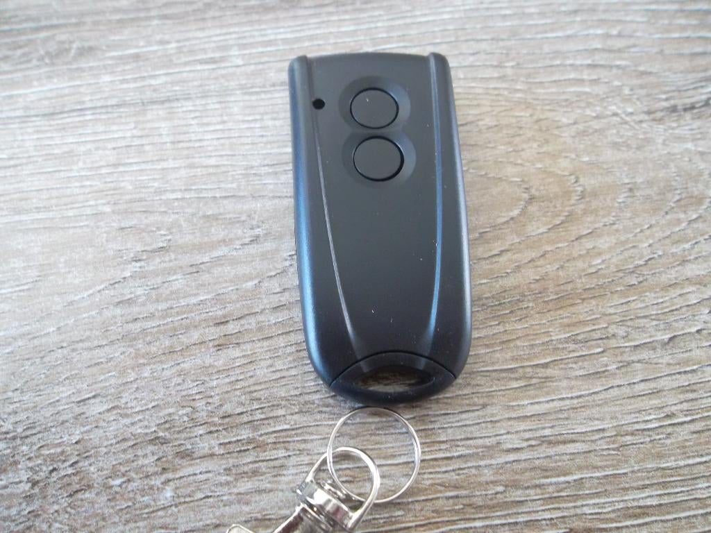 hormann handzender, Doe-het-zelf en Verbouw, Deuren en Horren, Ophalen of Verzenden, 120 cm of meer, 215 cm of meer, Garagedeur