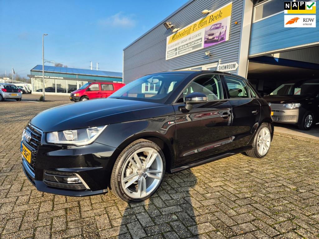 Audi A1 Sportback 1.0 TFSI Adrenalin S-Line, Stof, 95 pk, 4 stoelen, Origineel Nederlands
