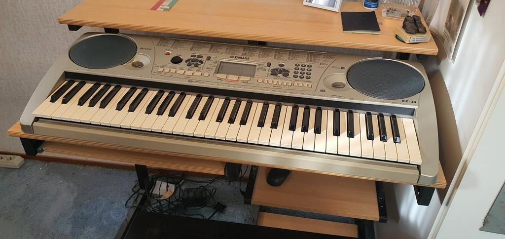 Yamaha synthesizer EZ-30, Muziek en Instrumenten, Ophalen, Zo goed als nieuw, 61 toetsen, Yamaha