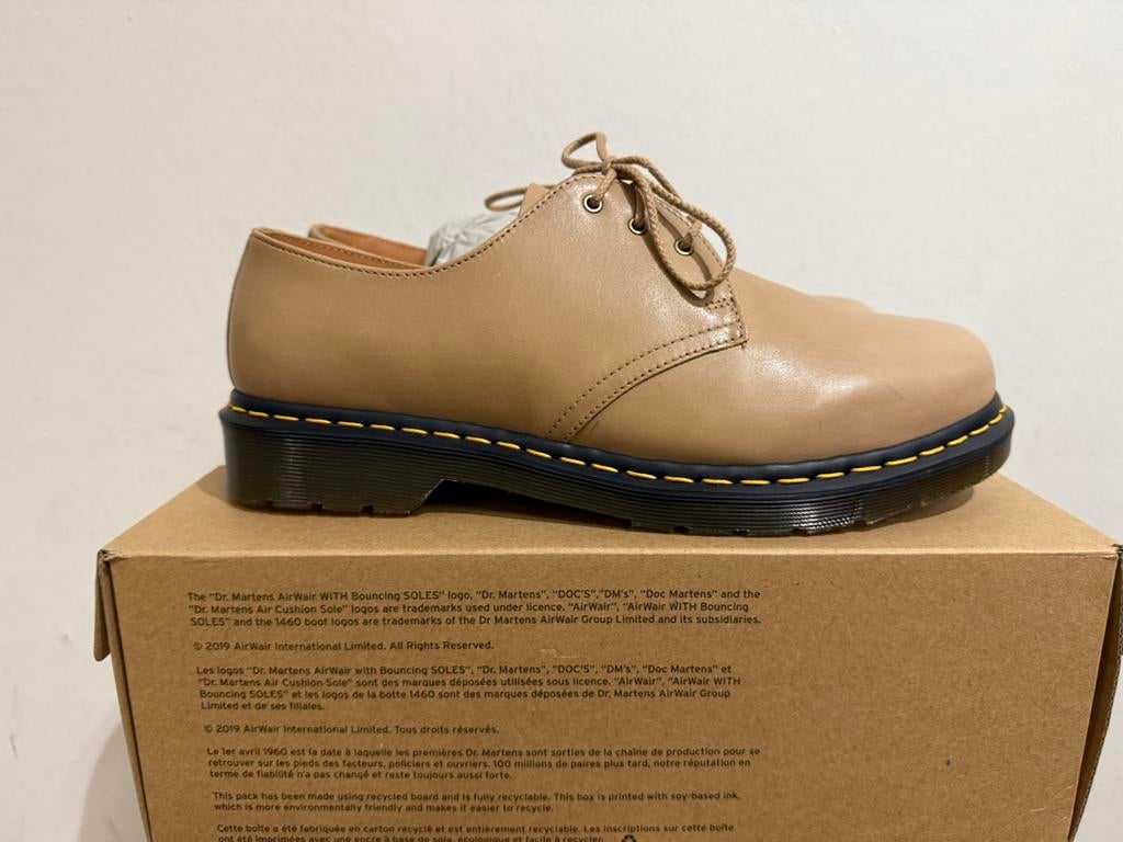 Te koop nieuwe Dr Martens 1461 Beige maat 45, Kleding | Heren, Schoenen, Postlaan 3, Overige kleuren, Dr Martens, Boots