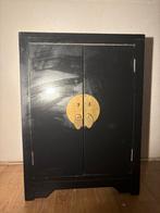 Zwarte kastje, Antiek en Kunst, Antiek | Meubels | Kasten, Ophalen of Verzenden