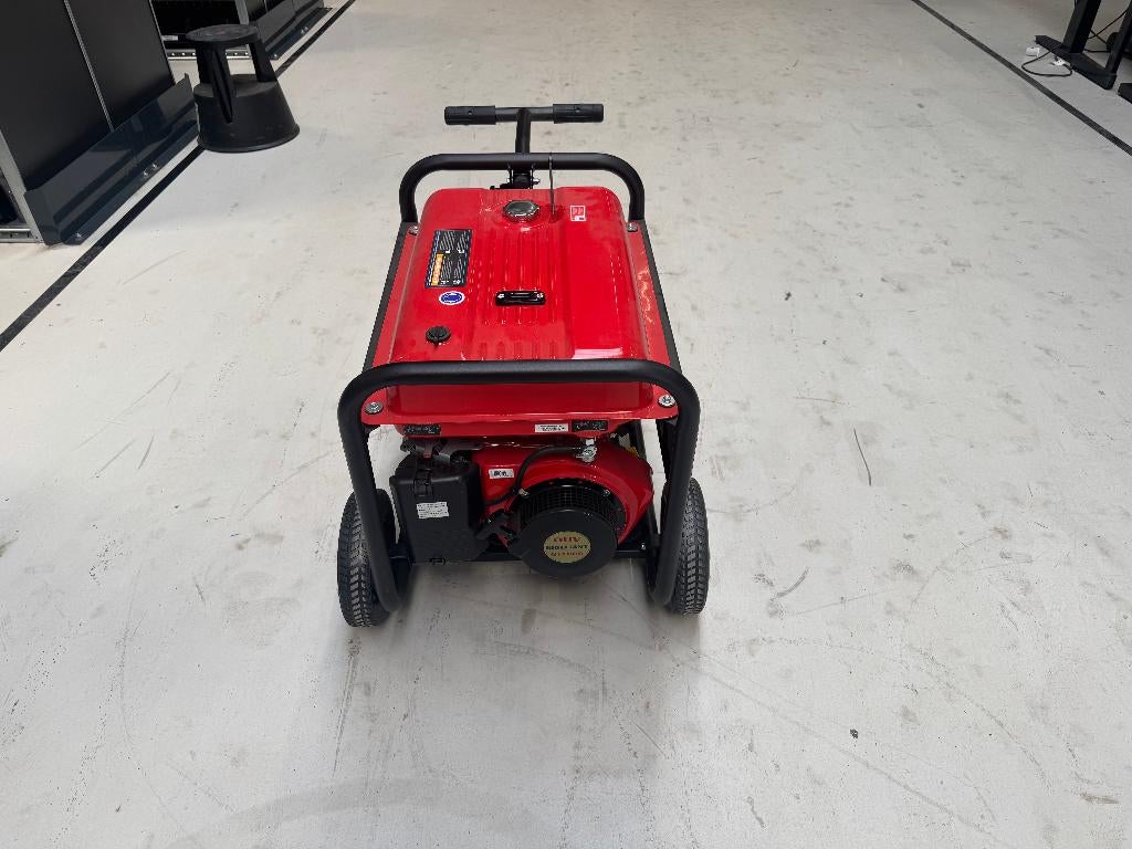 Eurom MM5500 Aggegraat (benzine), Ophalen, Zo goed als nieuw, 5 tot 10 kVA, Benzine