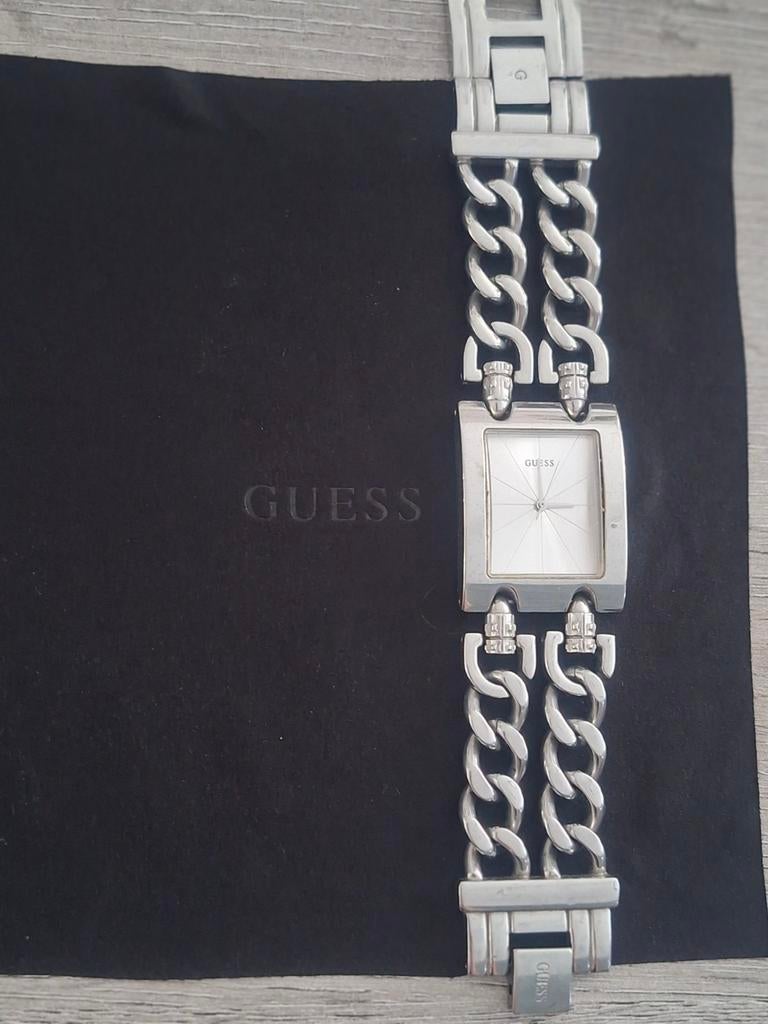 Guess horloge met stoere schakelband, Sieraden, Tassen en Uiterlijk, Ophalen