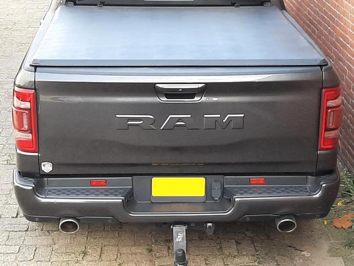 2009 - 2025 Dodge Ram 1500 bedcover met lichte schade, Auto-onderdelen, Overige Auto-onderdelen, Amerikaanse onderdelen, Dodge
