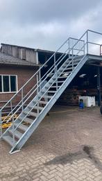 Stalen trap, Doe-het-zelf en Verbouw, Ladders en Trappen, Ophalen of Verzenden, Zo goed als nieuw, 2 tot 4 meter