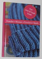 Het Brei & Haakboek  Hoeden  Mutsen  Poncho's  Sjaals, Ophalen of Verzenden, Zo goed als nieuw, Breien en Haken