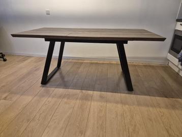 eettafel uitschuifbaar 140 - 180cm bij 90cm beschikbaar voor biedingen