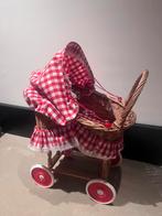 Vintage Rieten rotan  Poppenwagen, Ophalen of Verzenden, Gebruikt, Babypop
