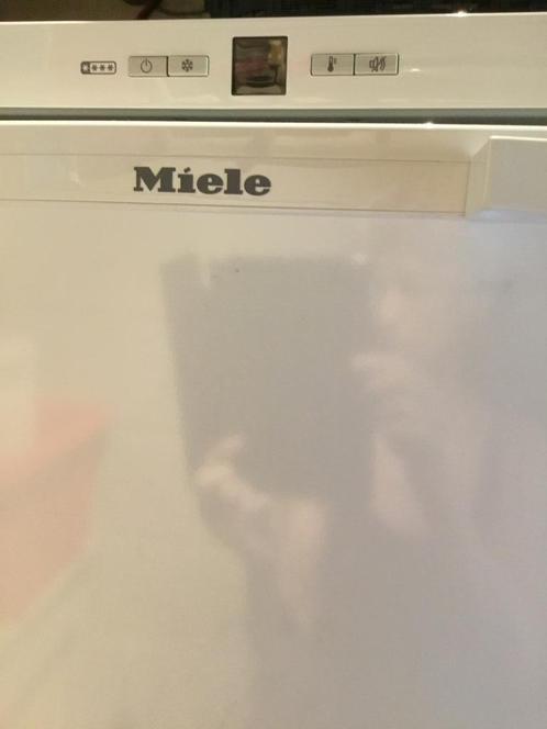 Miele vriezer, Witgoed en Apparatuur, Vriezers en Diepvrieskisten, Zo goed als nieuw, Vrijstaand, Vrieskast, 85 tot 120 cm, 60 tot 90 cm