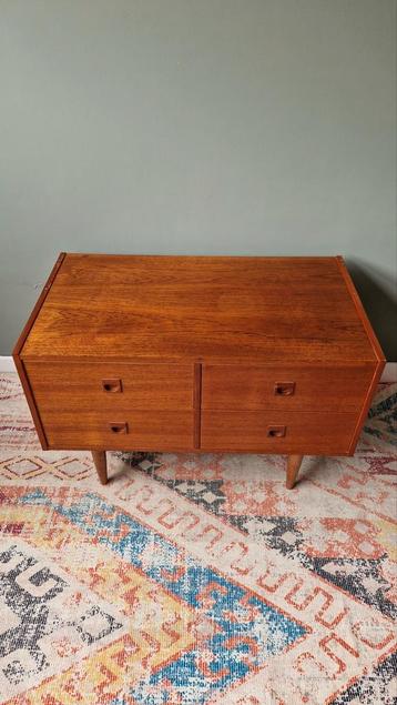 Vintage Deens ladekastje - 4 lades beschikbaar voor biedingen
