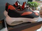 Jordan Air 200E "Hot Curry-Black  Team orange Nieuw Maat 46, Kleding | Heren, Schoenen, Ophalen of Verzenden, Nieuw, Zwart