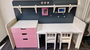 Leuk kinderspeelhoek, inclusief digitaal fotolijstje+spiegel beschikbaar voor biedingen