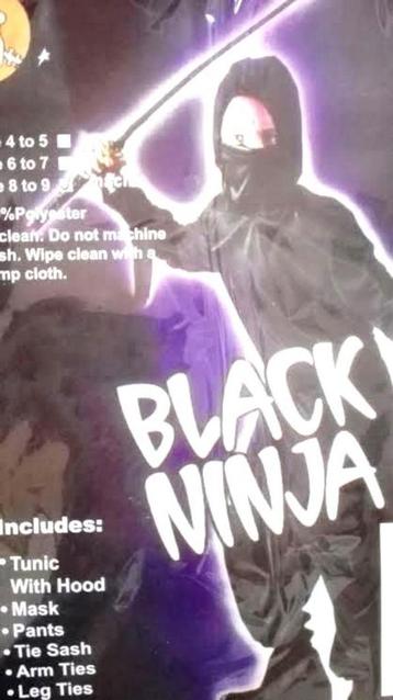 Zwarte Ninja outfit mt 104 / 110 beschikbaar voor biedingen