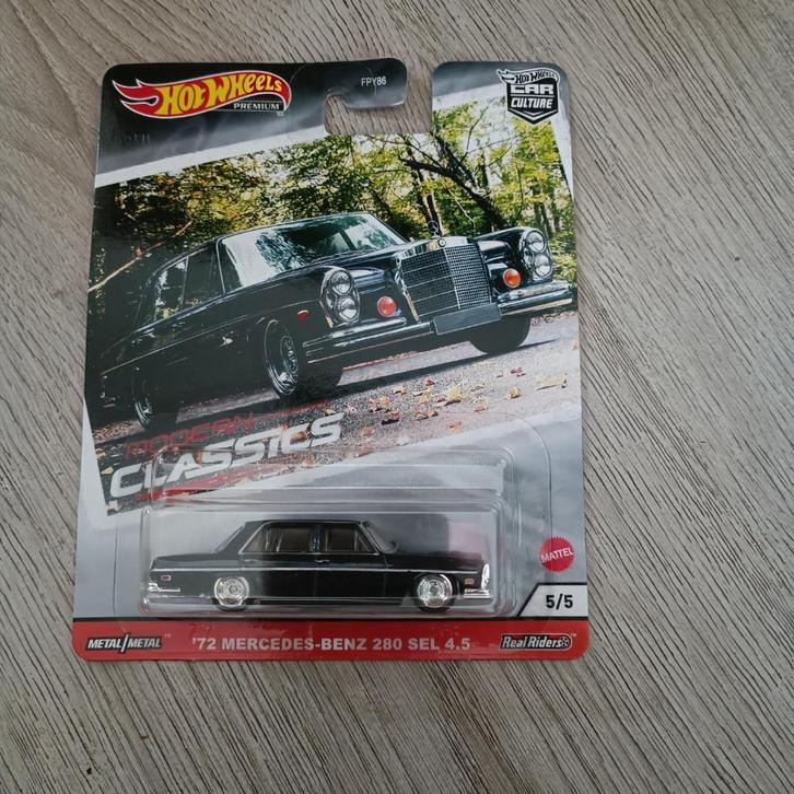 Hot Wheels '72 MERCEDES-BENZ 280 SEL 4.5 MODERN CLASSICS, Hobby en Vrije tijd, Modelauto's | Overige schalen, Nieuw, Auto, Ophalen of Verzenden