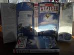 BOEK WEATHER-THE ULTIMATE GUIDE TO THE ELEMENTS., Ophalen of Verzenden, Zo goed als nieuw, William J.Burroughs., Natuurwetenschap