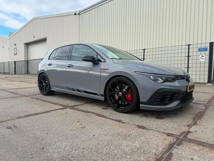 Volkswagen Golf 2.0 TSI GTI clubsport 2021 Grijs akrapovic, Auto's, Volkswagen, Particulier, Golf, Benzine, Hatchback, Automaat