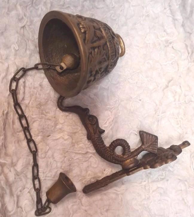 Antieke Bronzen Bel met Ketting, Antiek en Kunst, Antiek | Koper en Brons, Brons, Ophalen of Verzenden