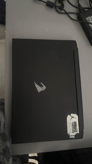 Aorus 17-G  + accessories  beschikbaar voor biedingen