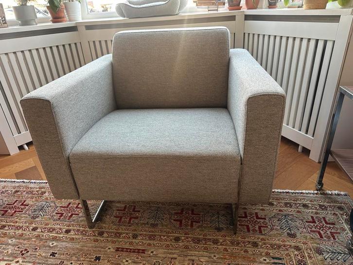 Artifort mare fauteuil, Huis en Inrichting, Fauteuils, Zo goed als nieuw, Stof, 75 tot 100 cm, 75 tot 100 cm, Ophalen