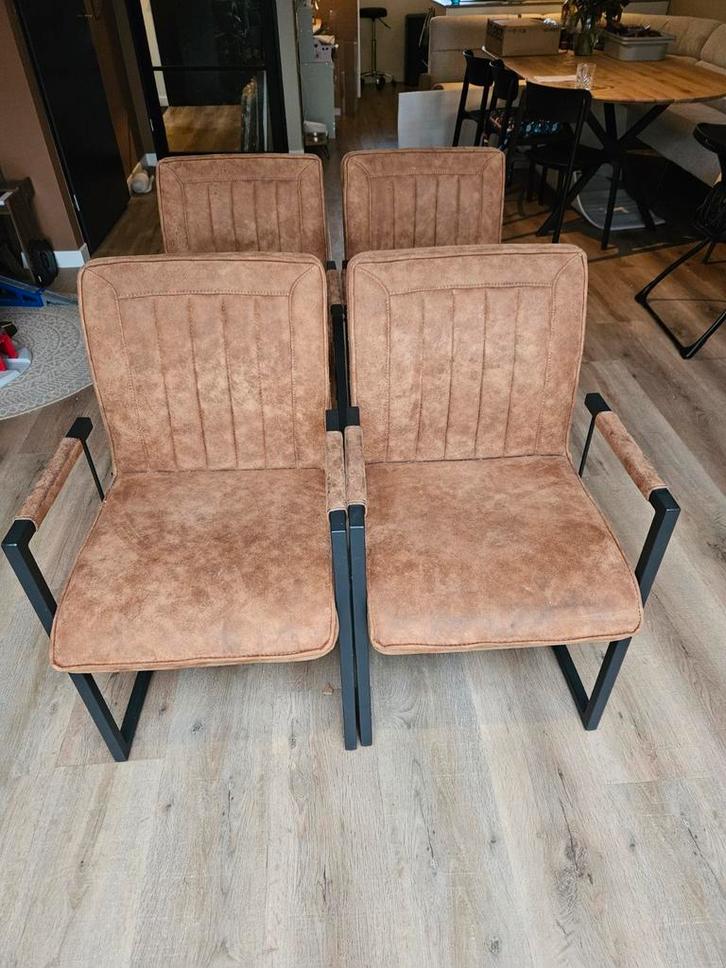 4x Bruine Microvezel Eetkamerstoelen - Eettafelstoelen, Huis en Inrichting, Stoelen, Gebruikt, Vier, Stof, Bruin, Ophalen