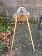 Ouderwetse slijpsteen, Ophalen