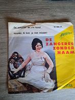 Zangeres zonder naam - Single de schooier en zijn hond, Ophalen of Verzenden, Gebruikt, Overige formaten, Levenslied of Smartlap