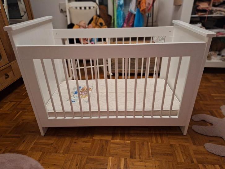 Bopita Ledikant & Commode Wit, nette staat, incl. Matras, Kinderen en Baby's, Kinderkamer | Complete kinderkamers, Gebruikt, Jongetje of Meisje