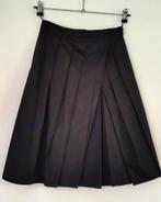 Strenesse zwarte rok met plooien voorkant, S, Kleding | Dames, Rokken, Strenesse, Zwart, Ophalen of Verzenden, Zo goed als nieuw