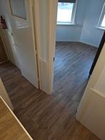 Gratis laminaatvloer (122m2) - zelf demonteren, Huis en Inrichting, Stoffering | Vloerbedekking, Gebruikt, 75 m² of meer, Grijs