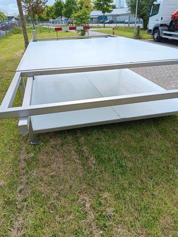 RVS Werktafel.  beschikbaar voor biedingen
