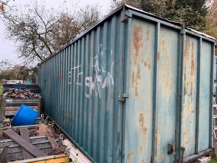 Container met schappen en verlichting, Zakelijke goederen, Machines en Bouw | Keten en Containers, Ophalen of Verzenden