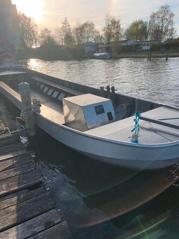 Vlet/ platbodem/ Vetus/ 4 cil 32 pk/  beschikbaar voor biedingen