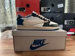 Nike Travis Scott Jordan 1 Low US8.5, Ophalen, Zo goed als nieuw