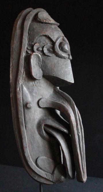Oud Sepik masker ⚜ Mid Century ⚜ Nieuw Guinea ⚜ Tribal Art beschikbaar voor biedingen
