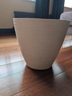 Mooie bloempot IKEA PEKANNÖT, Kunststof, Gebruikt, Rond, Tuin