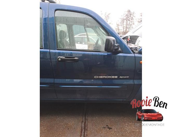 Portier 4Deurs rechts-voor van een Jeep Cherokee, Auto-onderdelen, Carrosserie en Plaatwerk, Jeep, Gebruikt, -, Deur