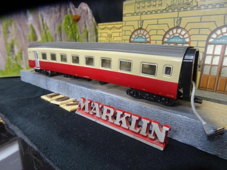 107=Marklin 4070 TEE rijtuig ter verlenging van de 3070.  77, Hobby en Vrije tijd, Modeltreinen | H0, Gebruikt, Wagon, Wisselstroom