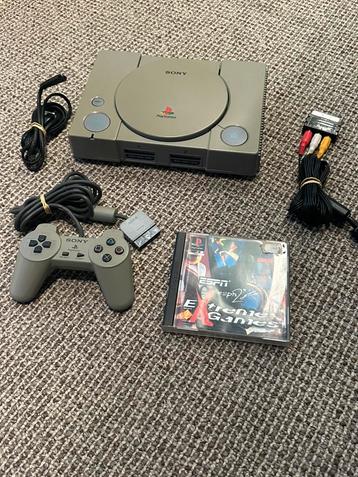Playstation 1 / ps1 - controller - game - kabels - werkt top beschikbaar voor biedingen